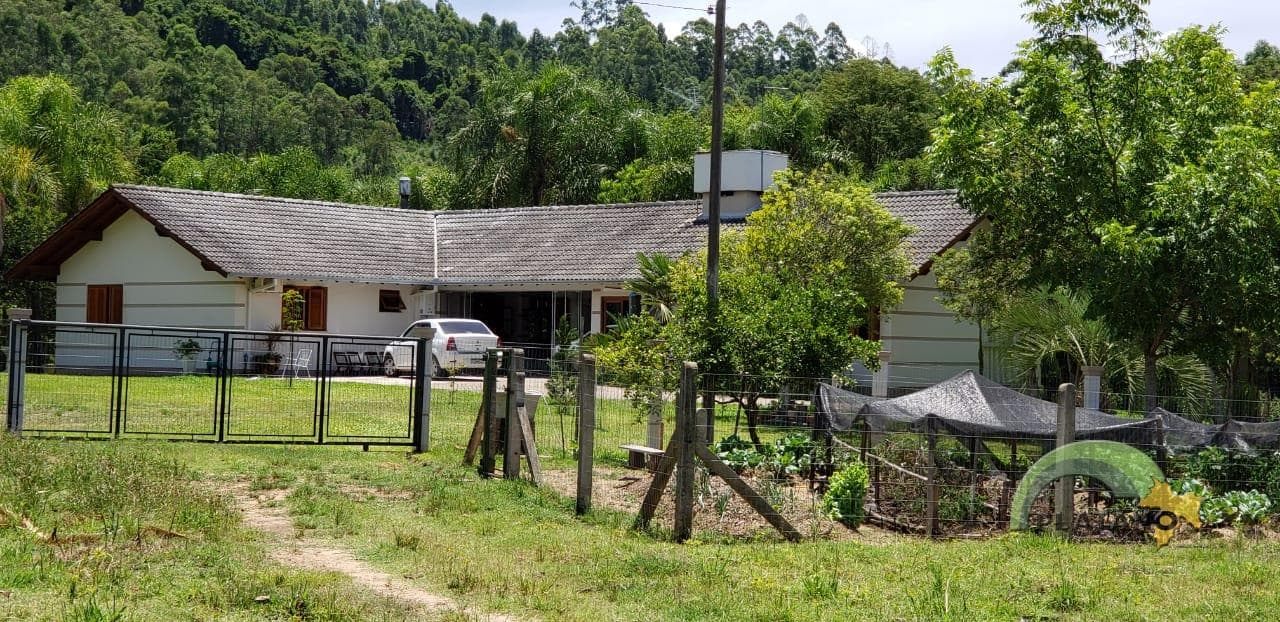 Imóvel com 3 quartos no Sertão Capivara, Portão - Imagem 2