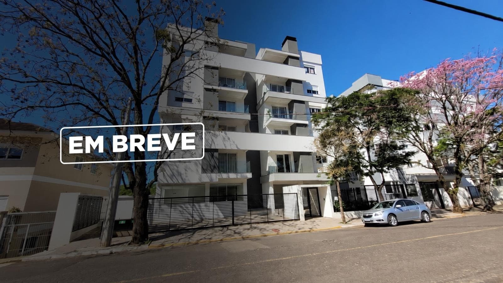 APARTAMENTO COM 2 DORMITÓRIOS, 2 VAGAS À LOCAÇÃO - Imagem 1