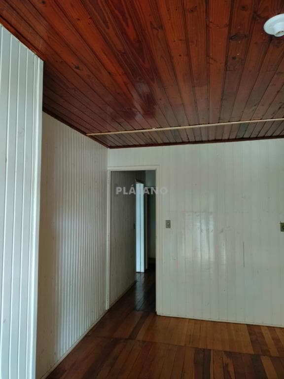 CASA COM 3 DORMITÓRIOS, 1 VAGA, 225M² ÁREA TOTAL À VENDA E LOCAÇÃO - Imagem 2