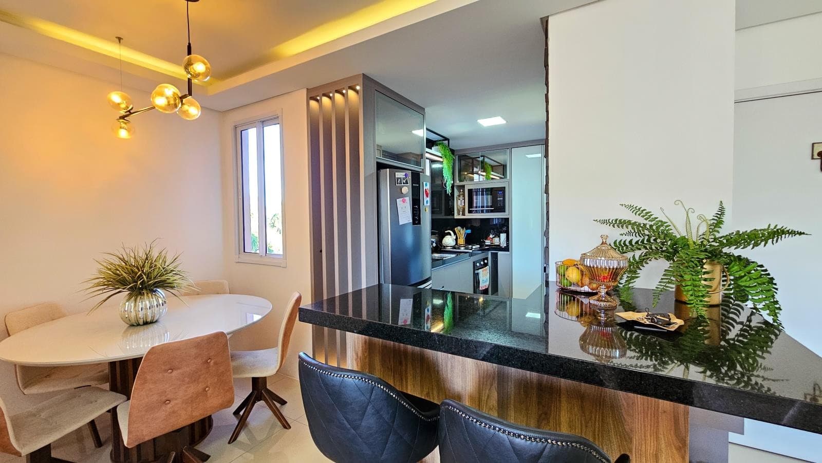 APARTAMENTO COM 2 DORMITÓRIOS (1 SUÍTE), 1 VAGA À VENDA - Imagem 5