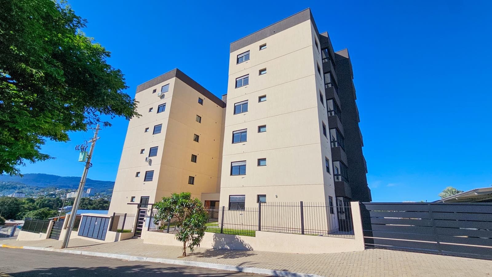 APARTAMENTO COM 2 DORMITÓRIOS, 1 VAGA À VENDA - Imagem 2