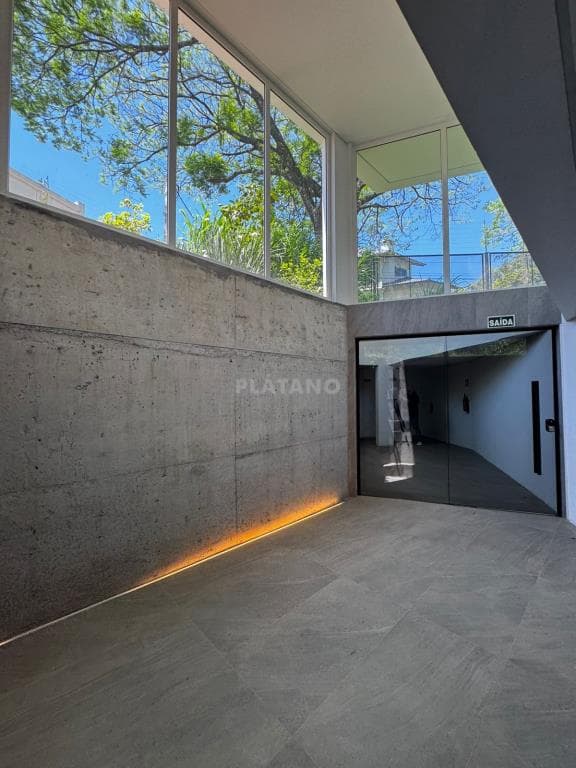 APARTAMENTO COM 3 DORMITÓRIOS, 3 VAGAS, 296M² ÁREA TOTAL À VENDA - Imagem 2