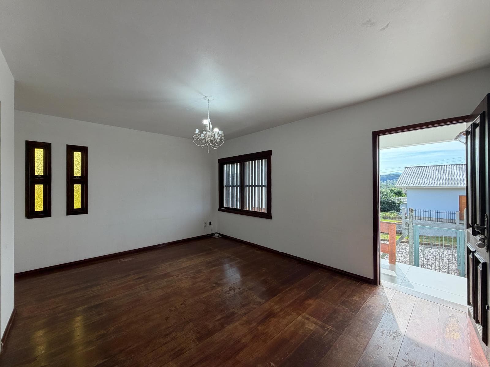 CASA COM 3 DORMITÓRIOS, 1 VAGA, 159M² ÁREA TOTAL À LOCAÇÃO - Imagem 5