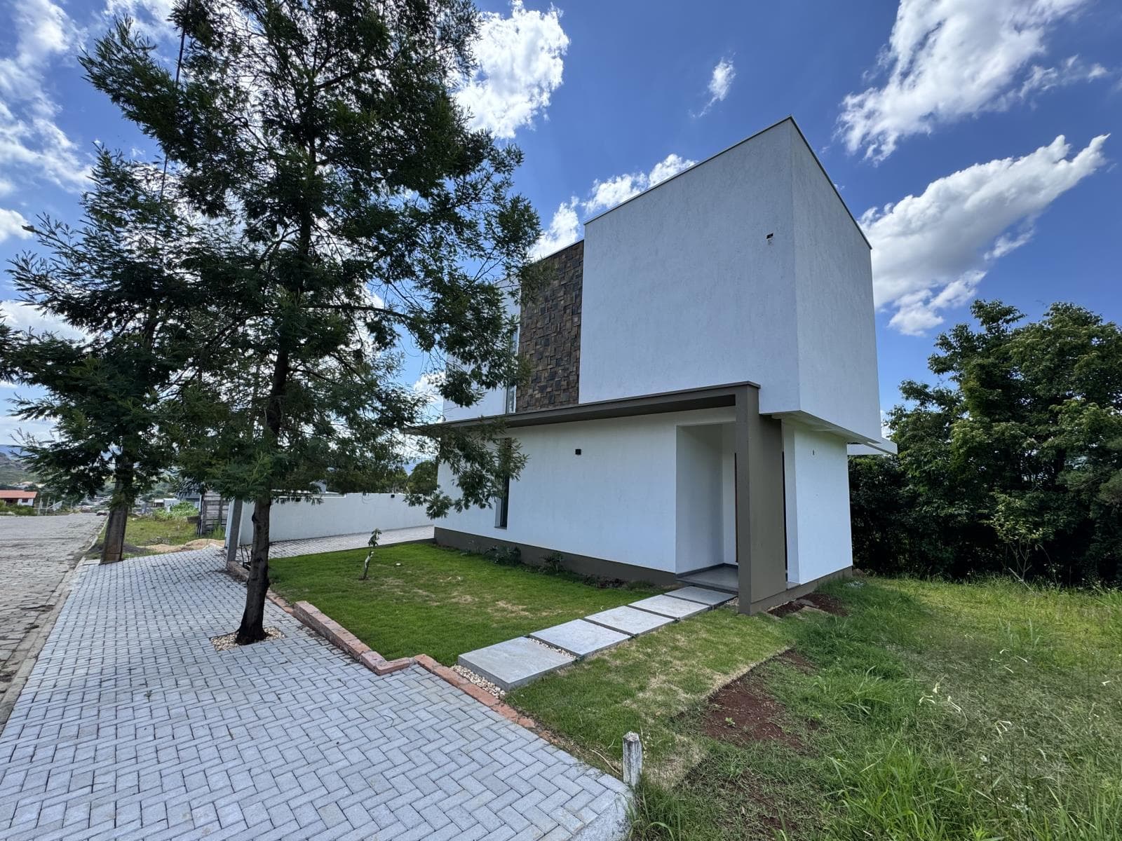 Casa para Venda no Centro em Presidente Lucena - Imagem 1