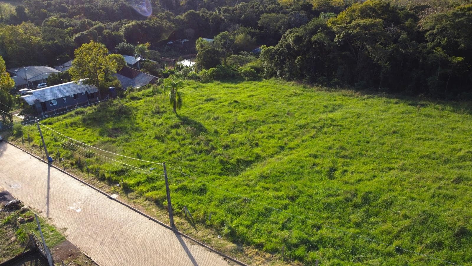 TERRENO, 813M² ÁREA TOTAL À VENDA - Imagem 2