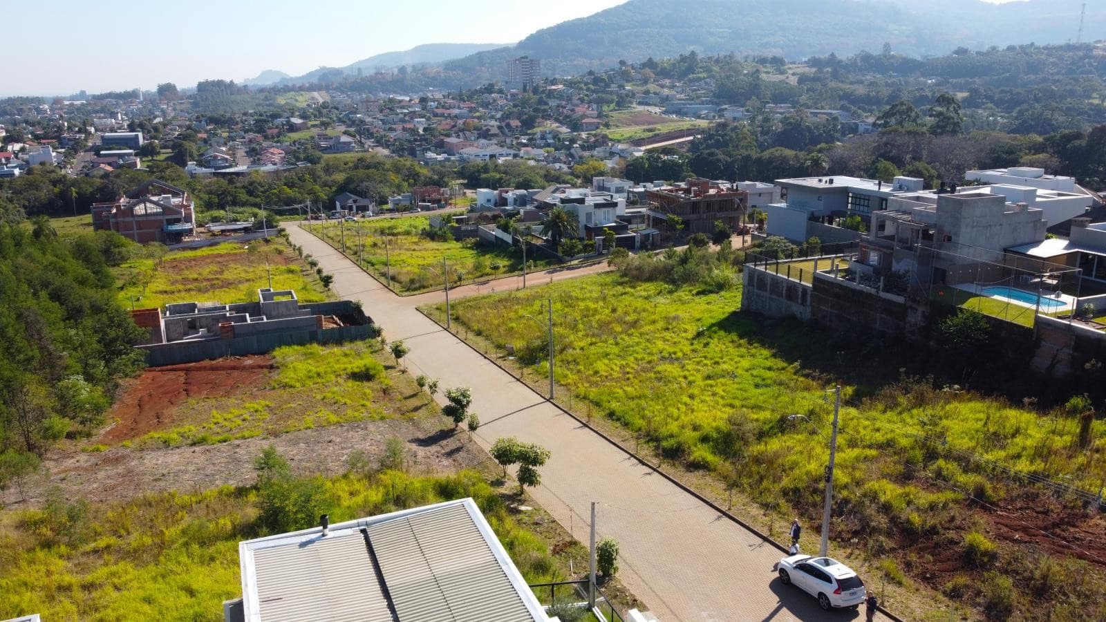TERRENO, 306M² ÁREA TOTAL À VENDA - Imagem 1