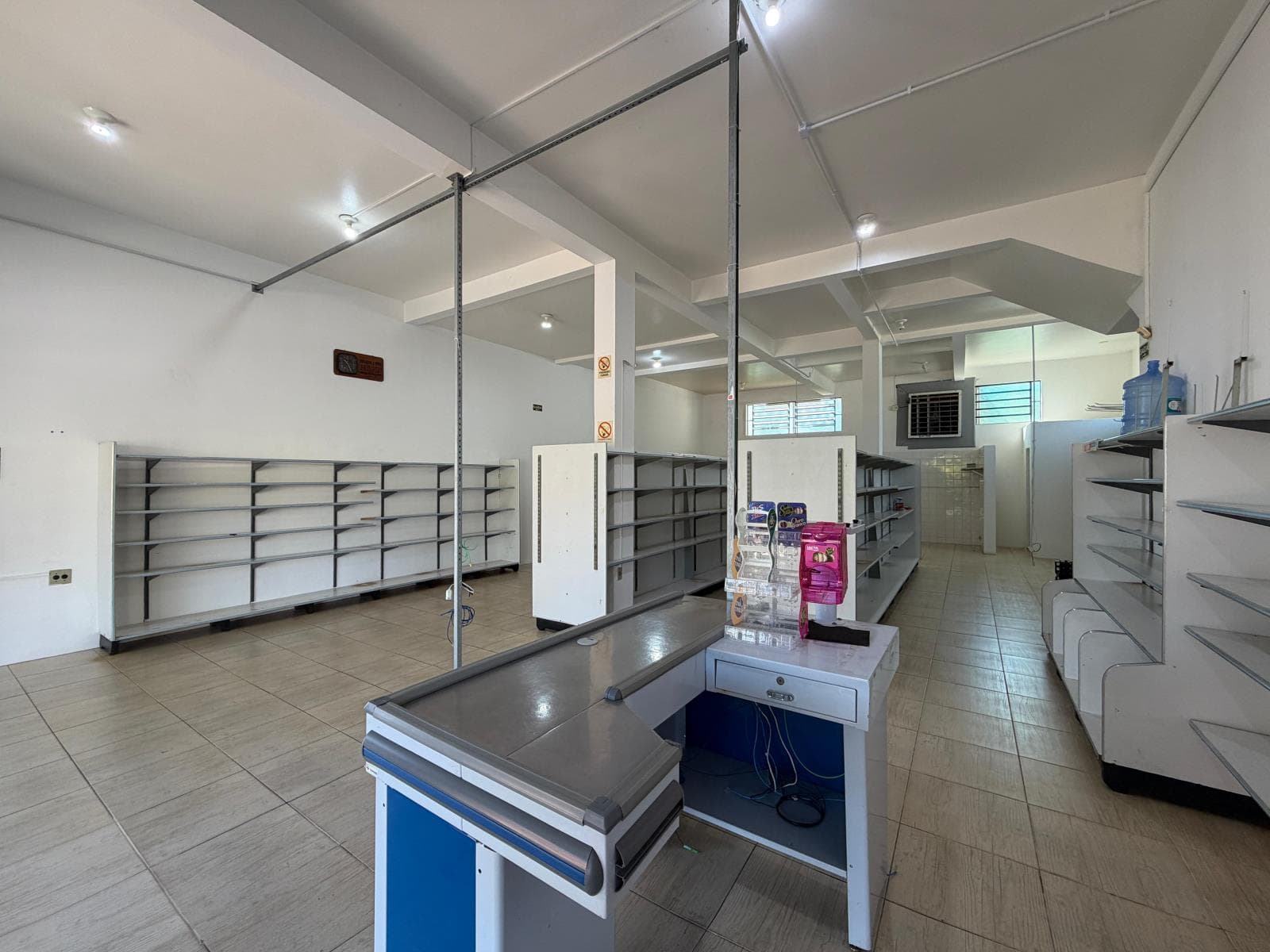 Loja / Sala para Locação no Travessão em Dois Irmãos - Imagem 5