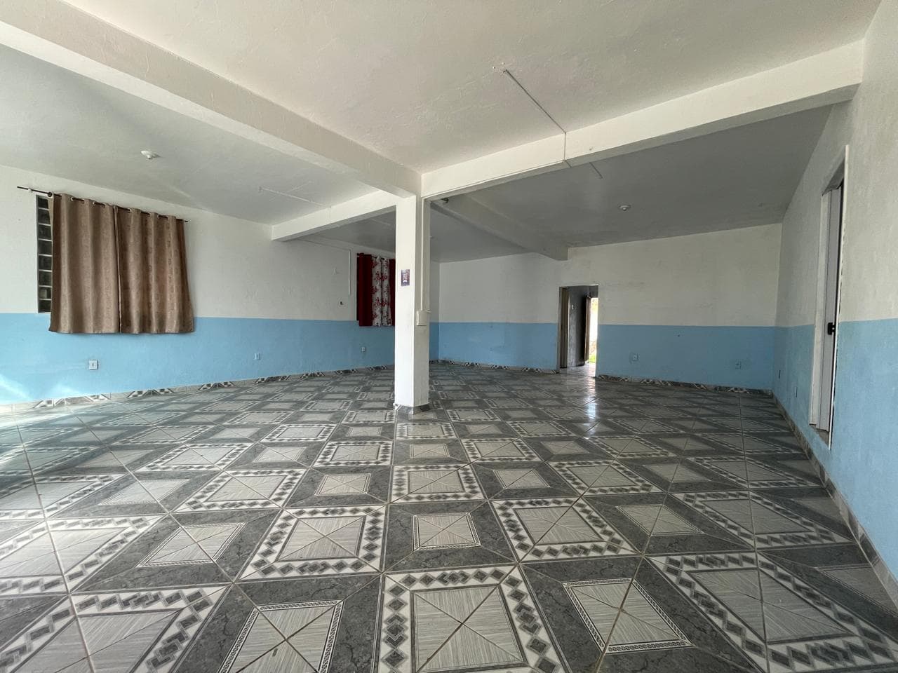 Loja / Sala para Locação no Porta da Serra em Dois Irmãos - Imagem 1