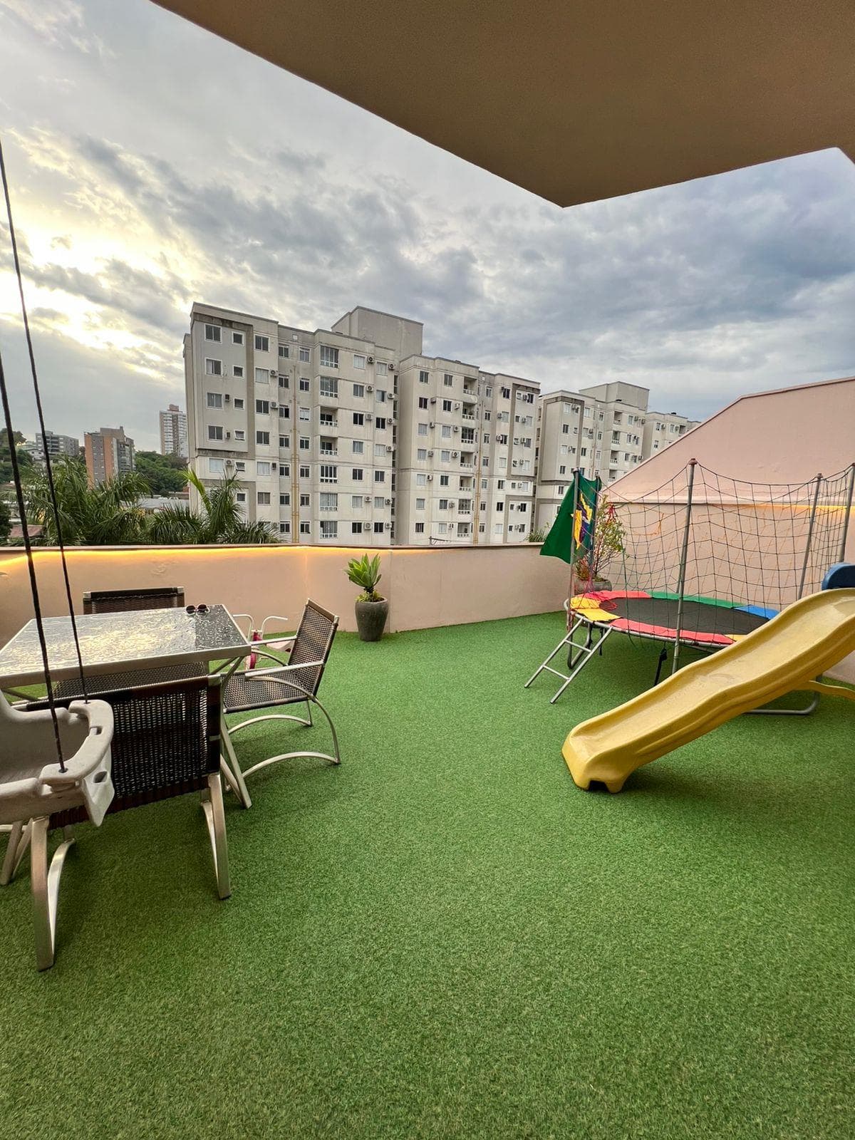 APARTAMENTO COM 3 DORMITÓRIOS (1 SUÍTE), 1 VAGA, 197M² ÁREA TOTAL À VENDA - Imagem 2