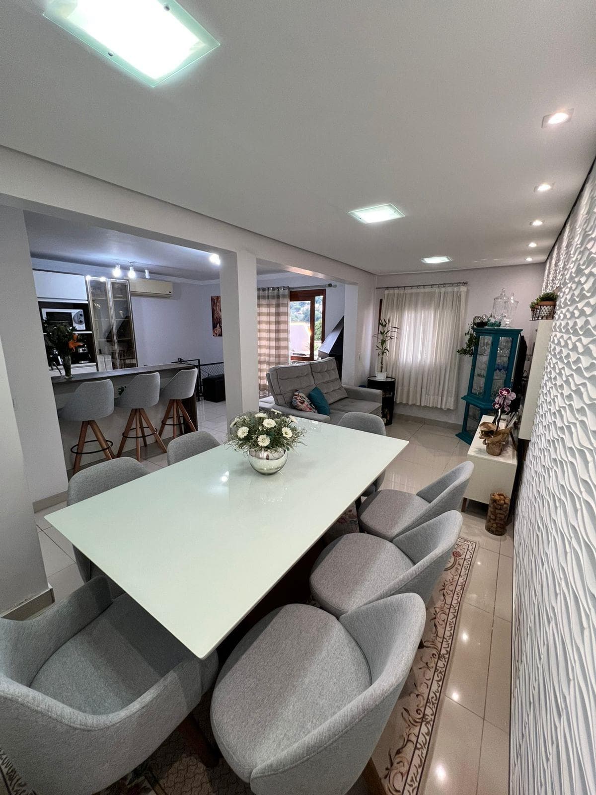 APARTAMENTO COM 3 DORMITÓRIOS (1 SUÍTE), 1 VAGA, 197M² ÁREA TOTAL À VENDA - Imagem 4