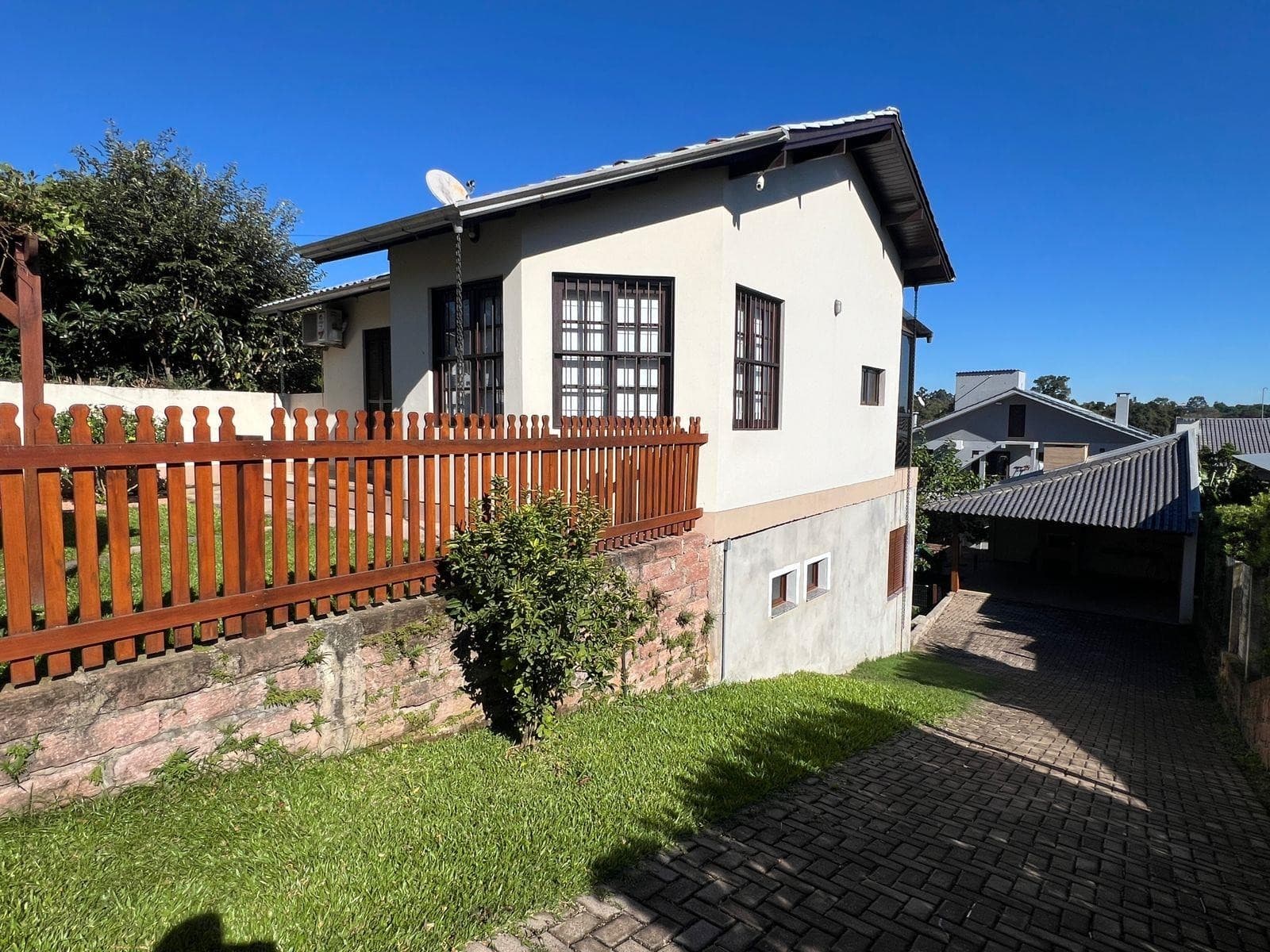 CASA, 147M² ÁREA TOTAL À VENDA - Imagem 1