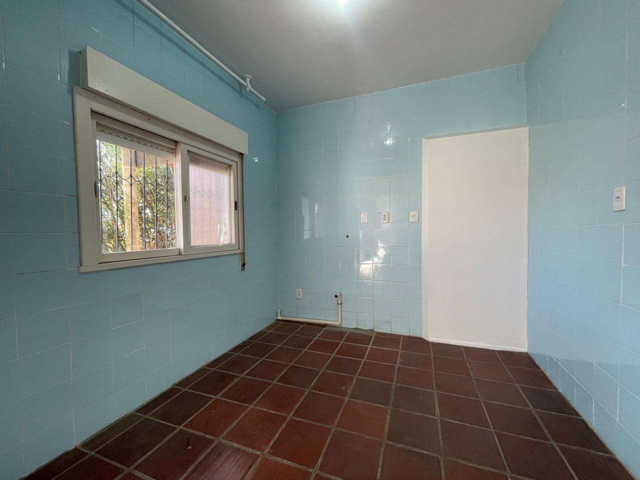 APARTAMENTO COM 2 DORMITÓRIOS, 1 VAGA À LOCAÇÃO - Imagem 2
