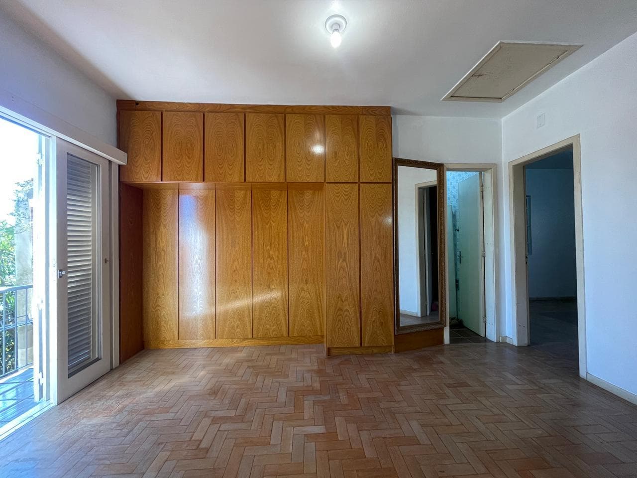 APARTAMENTO COM 2 DORMITÓRIOS, 1 VAGA À LOCAÇÃO - Imagem 4